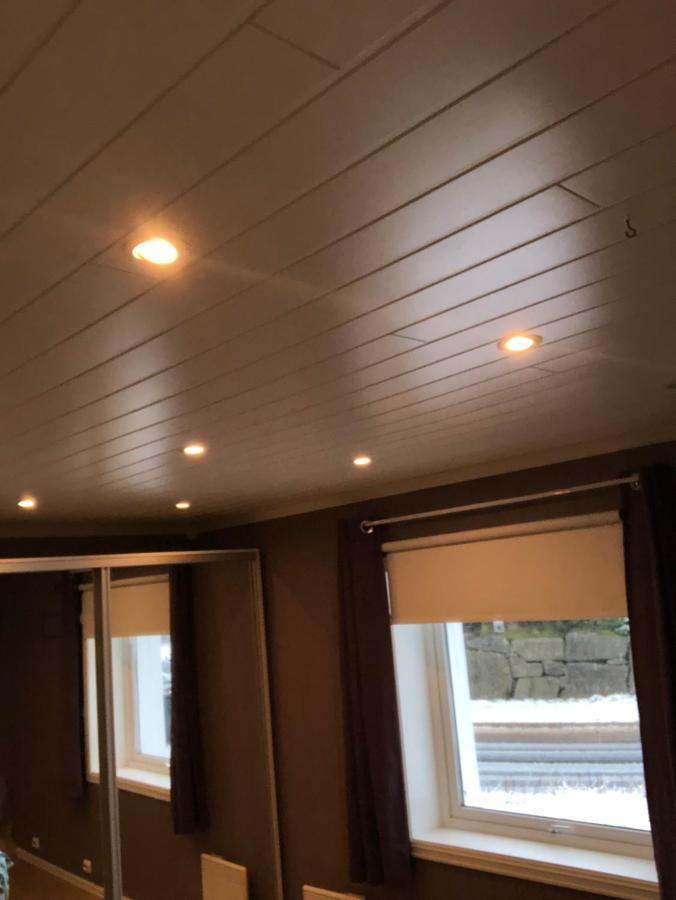 Den Gule Huset Apartment Лингдал Екстериор снимка